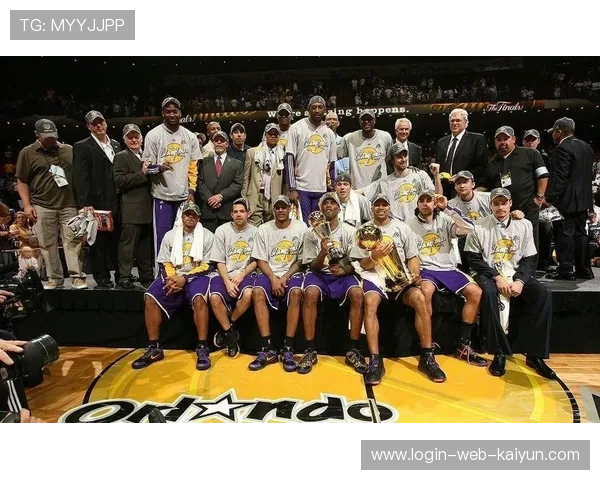 湖人140分胜爵士 团队协作打法刷新赛季得分纪录 湖人140分胜爵士 团队协作打法刷新赛季得分纪录